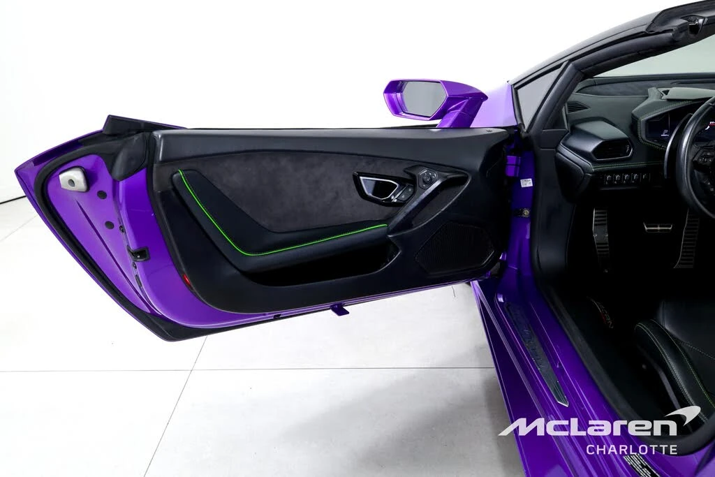 2020 Lamborghini Huracan LP640-4 EVO - Image 11 of 30