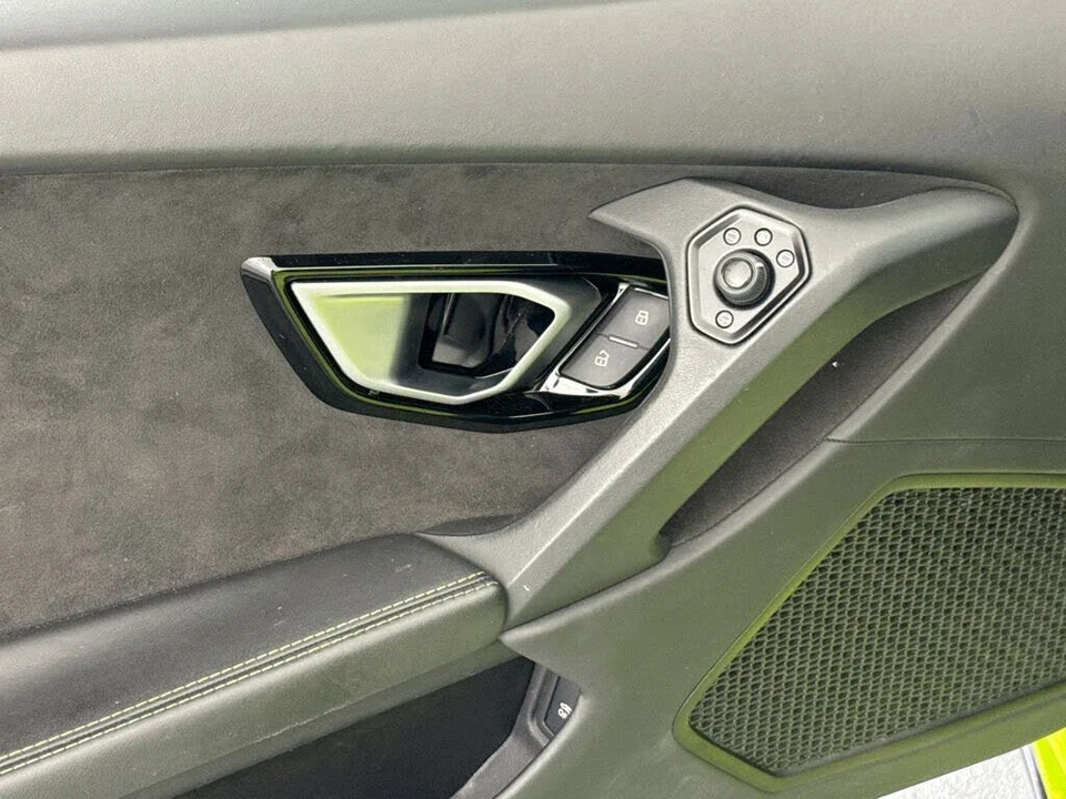 2020 Lamborghini Huracan LP610-2 EVO - Image 18 of 31