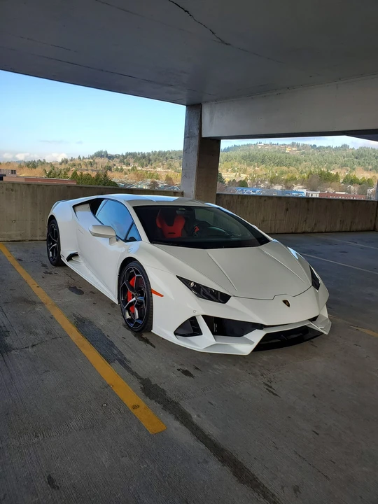 2020 Lamborghini Huracan LP640-4 EVO - Image 6 of 6