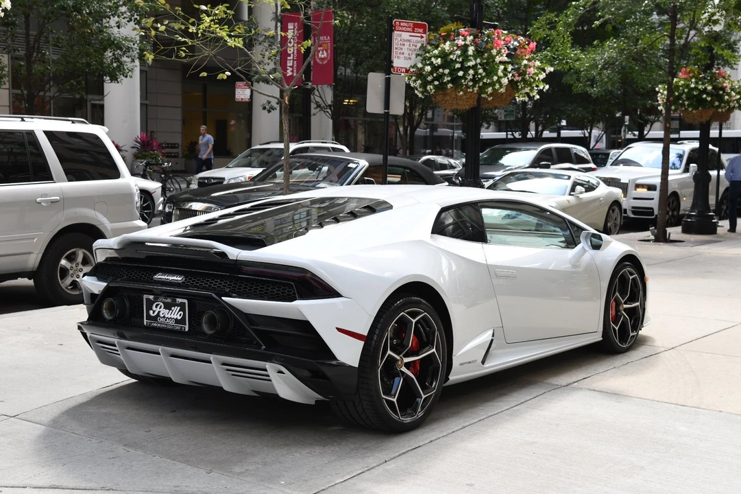 2020 Lamborghini Huracan LP640-4 EVO - Image 5 of 6