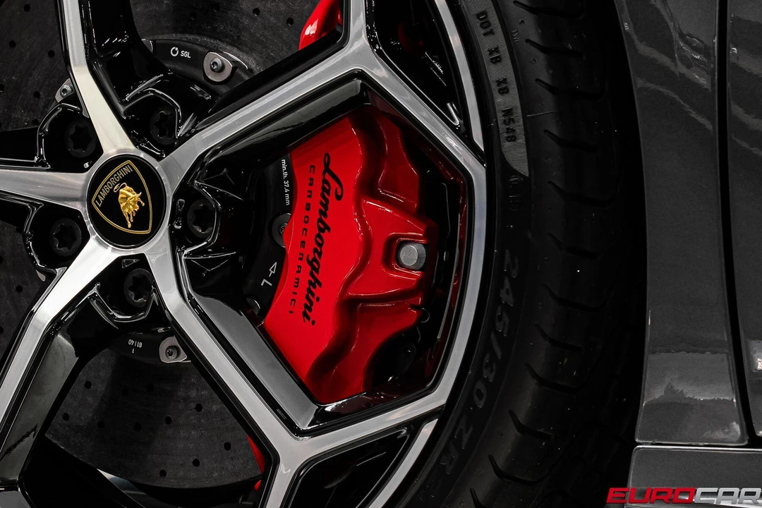 2020 Lamborghini Huracan LP640-4 EVO - Image 24 of 31