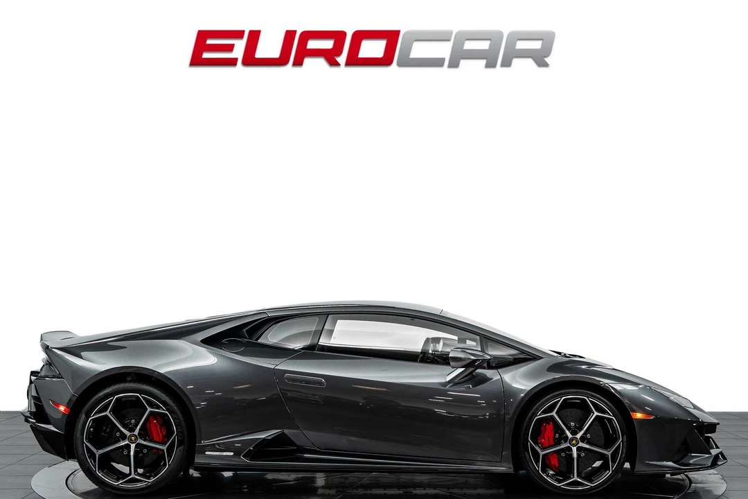2020 Lamborghini Huracan LP640-4 EVO - Image 6 of 31