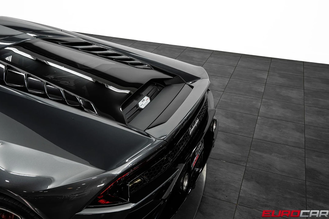 2020 Lamborghini Huracan LP640-4 EVO - Image 18 of 31