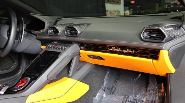 2020 Lamborghini Huracan - Image 26 of 29