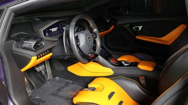 2020 Lamborghini Huracan - Image 18 of 29