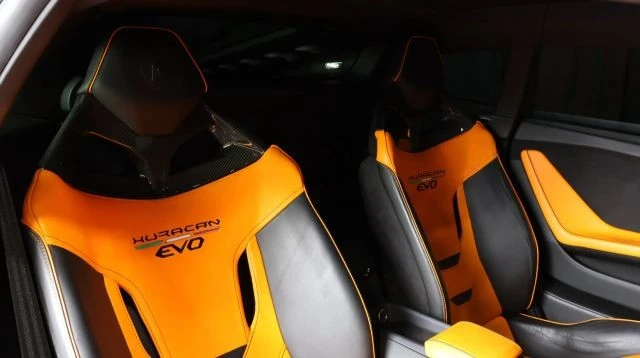 2020 Lamborghini Huracan - Image 27 of 29
