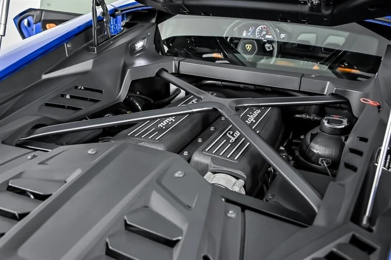 2020 Lamborghini Huracan - Image 18 of 31