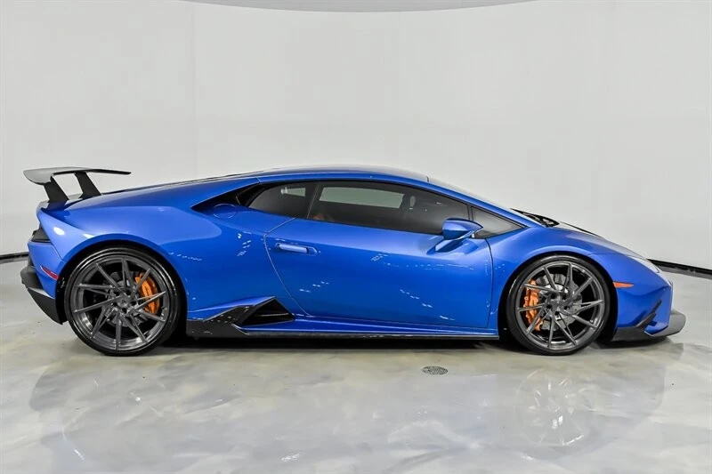 2020 Lamborghini Huracan - Image 14 of 31