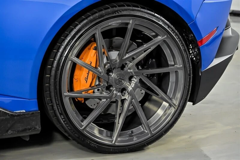 2020 Lamborghini Huracan - Image 10 of 31