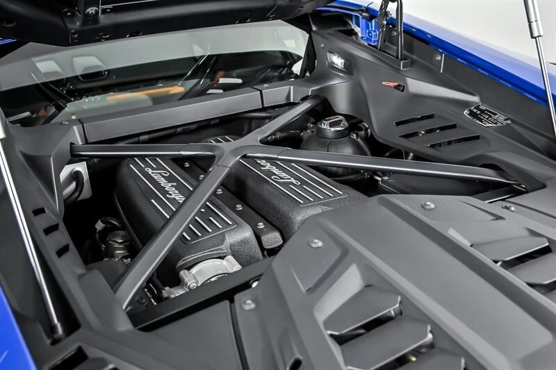 2020 Lamborghini Huracan - Image 17 of 31