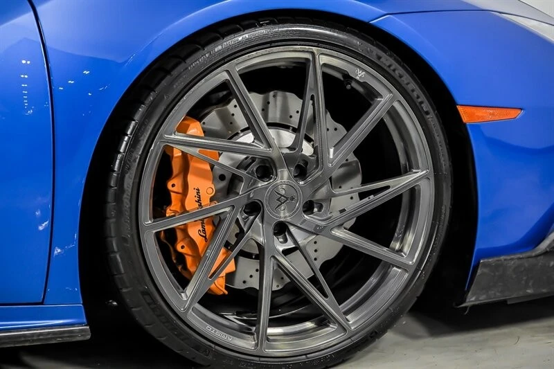 2020 Lamborghini Huracan - Image 16 of 31