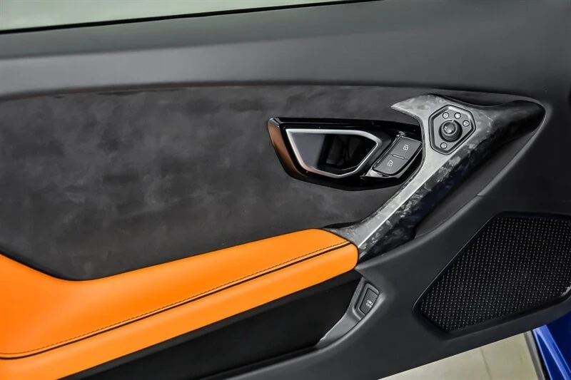 2020 Lamborghini Huracan - Image 20 of 31