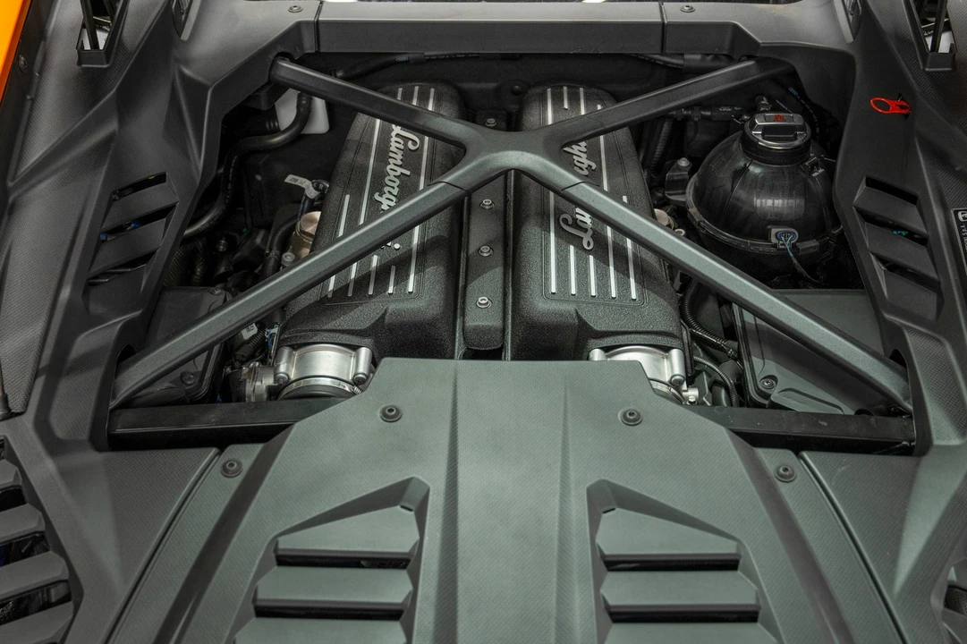 2020 Lamborghini Huracan LP610-2 EVO - Image 11 of 21