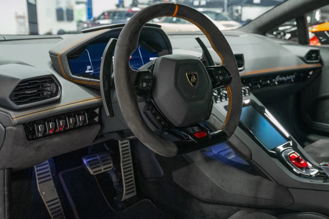 2020 Lamborghini Huracan LP610-2 EVO - Image 12 of 21