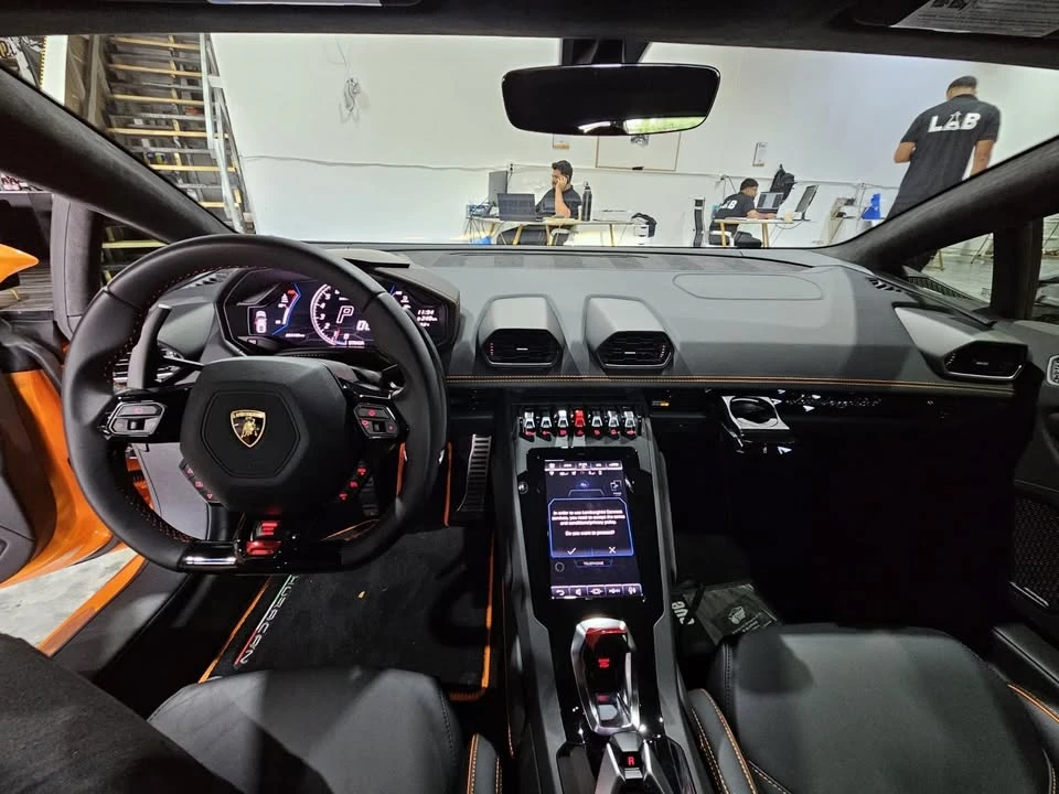 2020 Lamborghini Huracan - Image 10 of 20