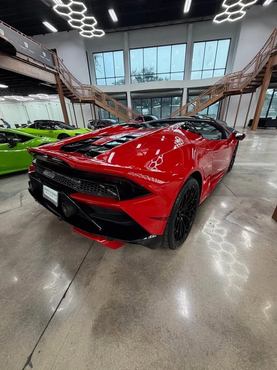 2020 Lamborghini Huracan LP610-2 EVO - Image 7 of 17