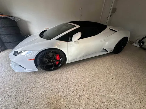 2020 Lamborghini Huracan EVO Spyder Convertible 2D