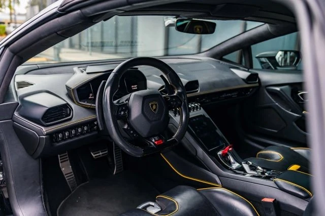 2020 Lamborghini Huracan LP610-2 EVO - Image 17 of 21