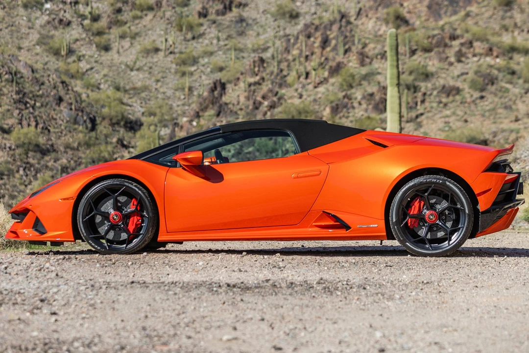2020 Lamborghini Huracan LP610-2 EVO - Image 3 of 31