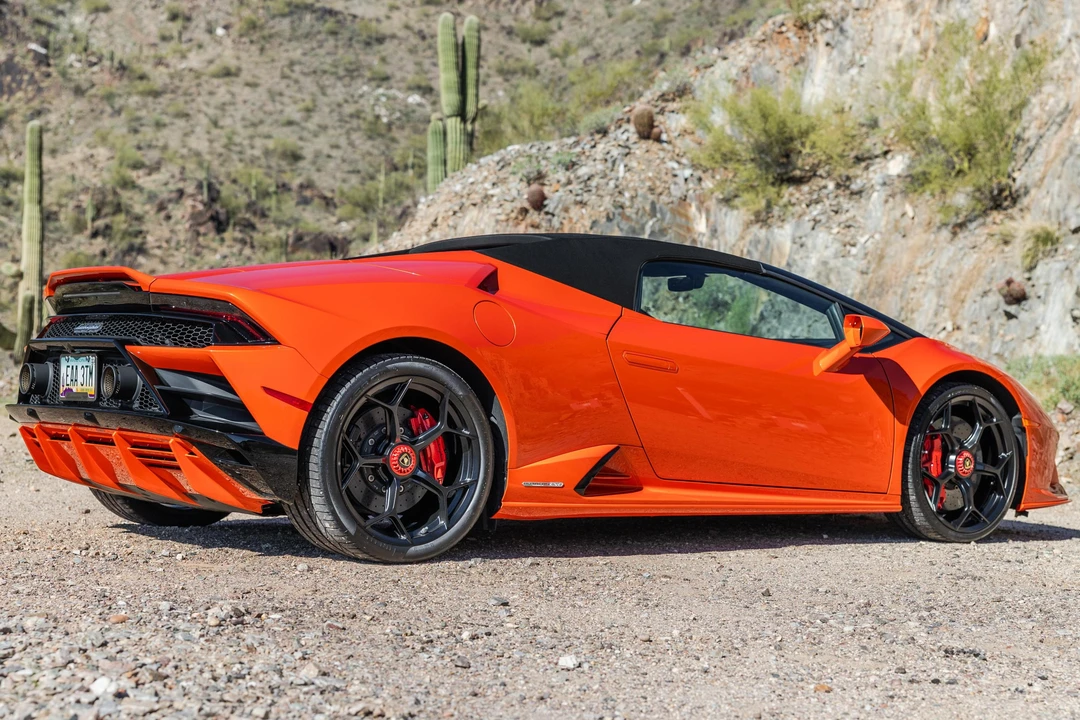 2020 Lamborghini Huracan LP610-2 EVO - Image 4 of 31