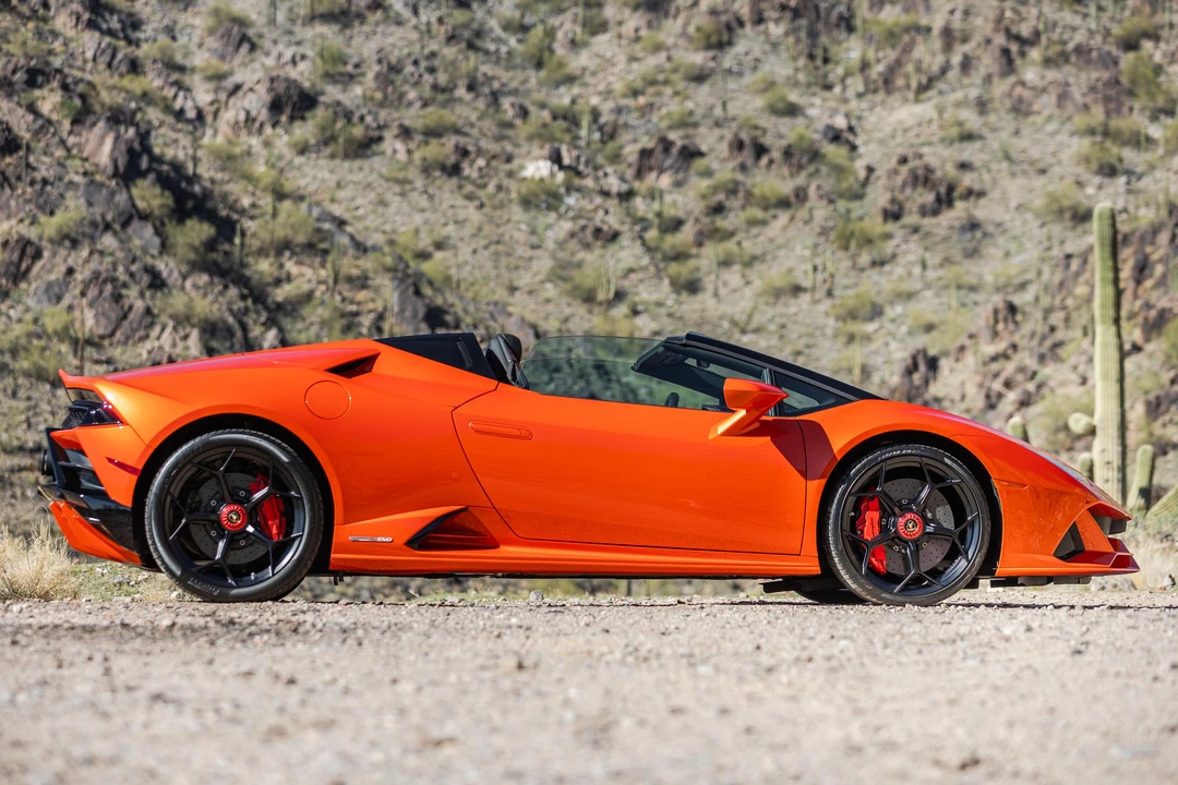 2020 Lamborghini Huracan LP610-2 EVO - Image 10 of 31
