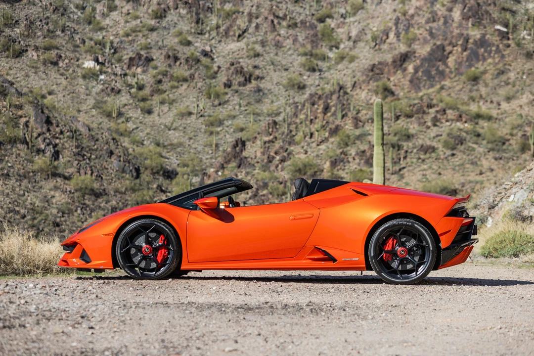 2020 Lamborghini Huracan LP610-2 EVO - Image 8 of 31