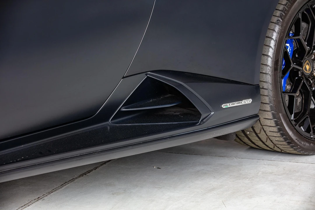 2020 Lamborghini Huracan LP640-4 EVO - Image 28 of 31