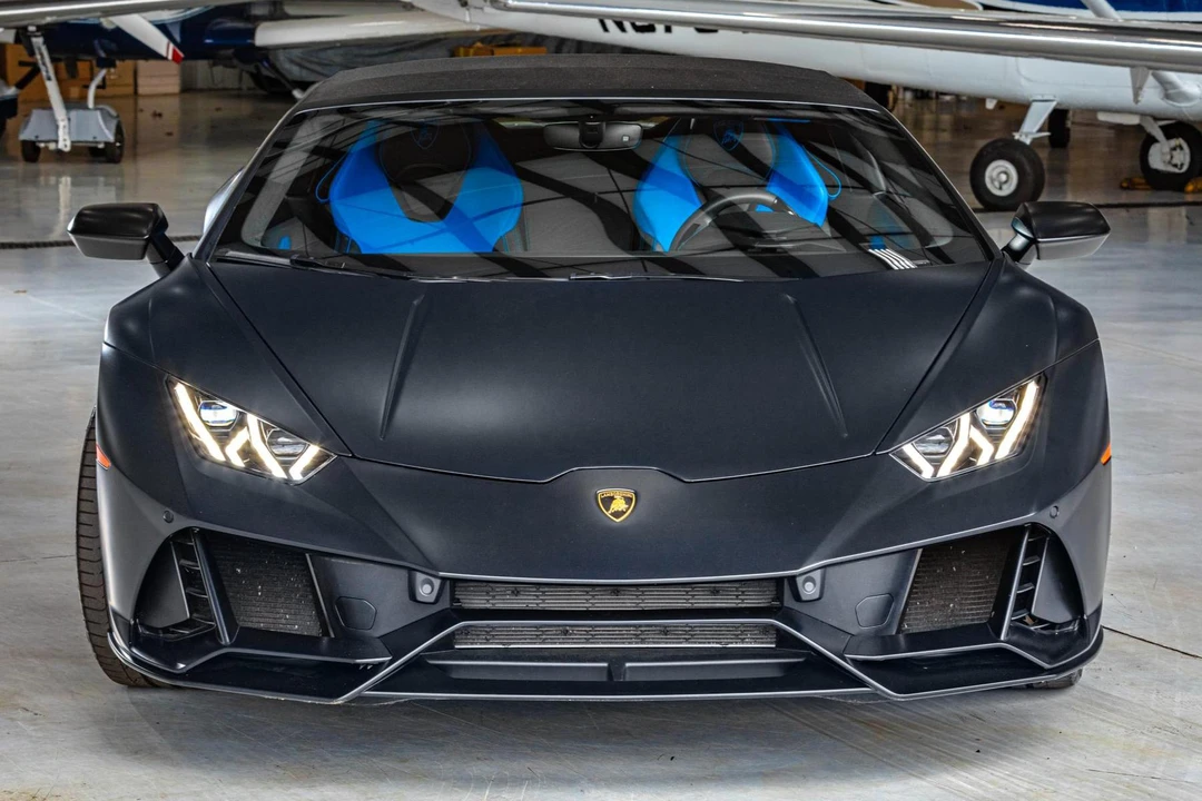 2020 Lamborghini Huracan LP640-4 EVO - Image 2 of 31