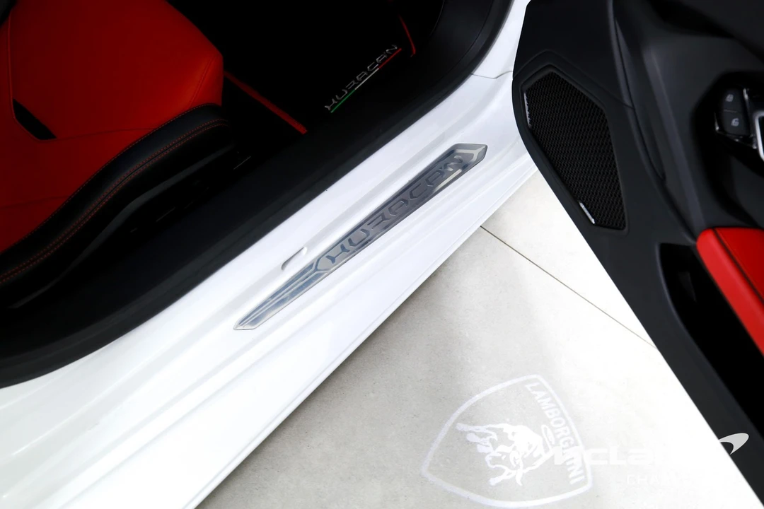 2020 Lamborghini - Image 21 of 31