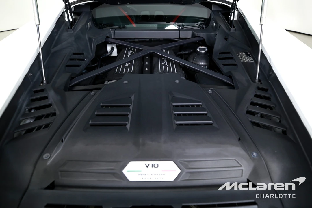 2020 Lamborghini - Image 23 of 31