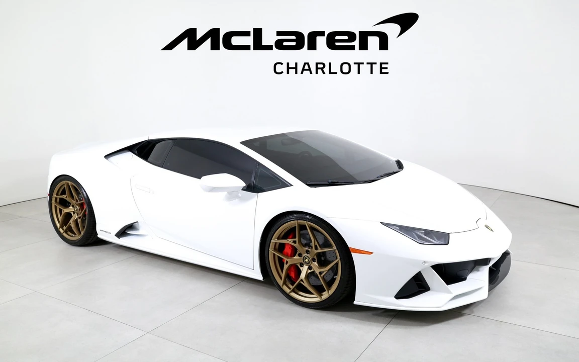 2020 Lamborghini - Image 2 of 31