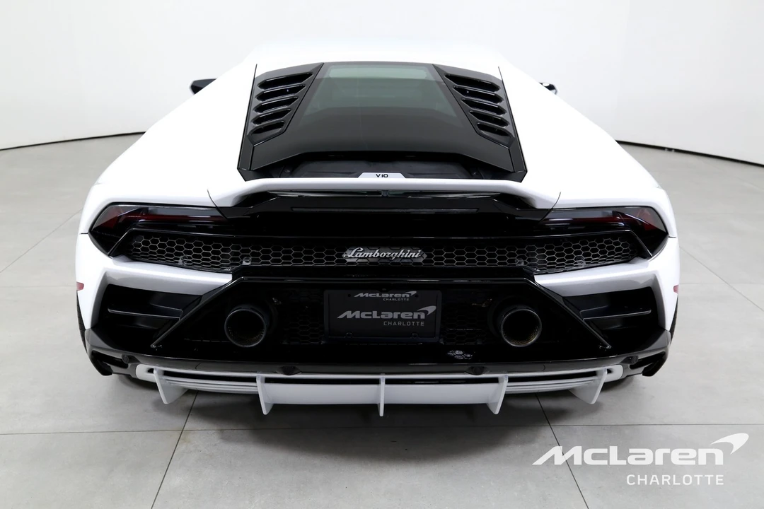 2020 Lamborghini - Image 7 of 31