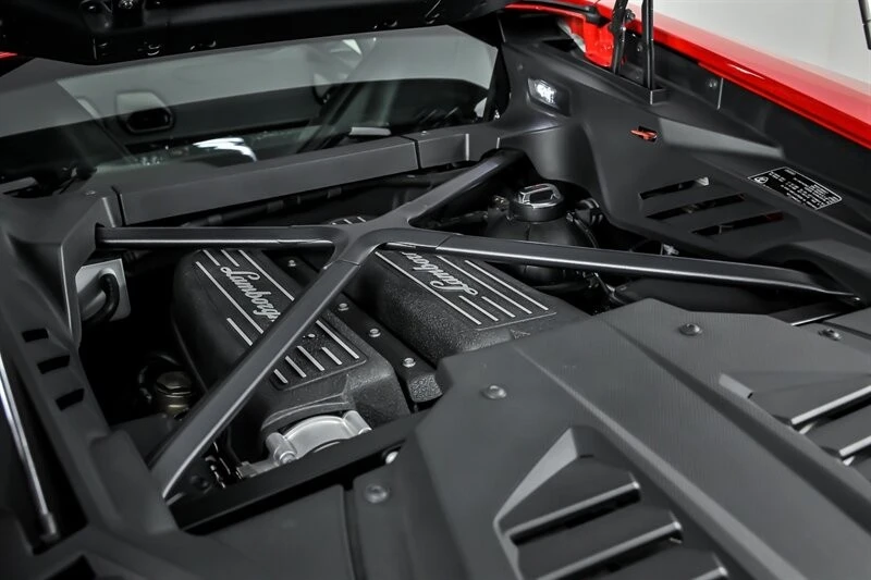 2020 Lamborghini Huracan - Image 12 of 31
