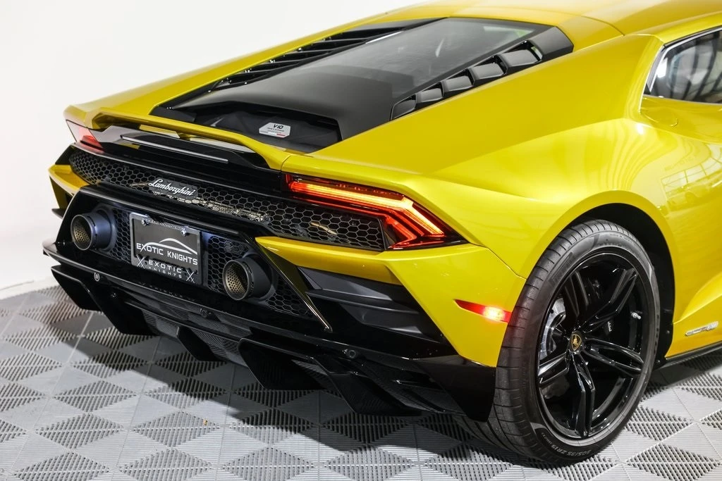 2020 Lamborghini Huracan LP640-4 EVO - Image 7 of 21