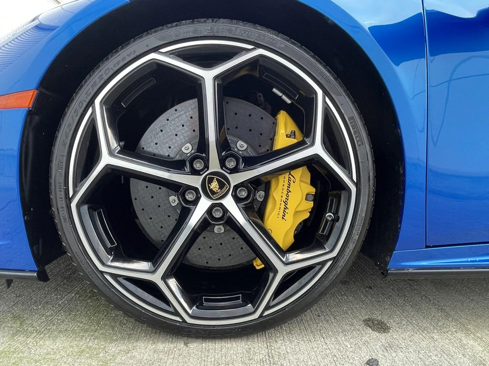 2020 Lamborghini Huracan LP640-4 EVO - Image 21 of 31