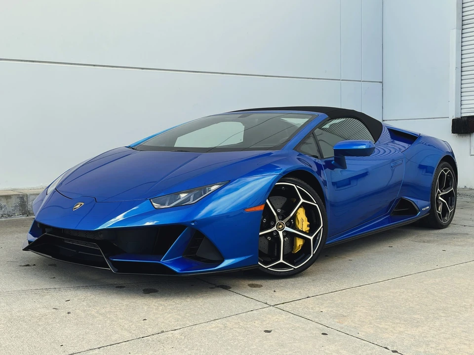 2020 Lamborghini Huracan LP640-4 EVO - Image 2 of 31