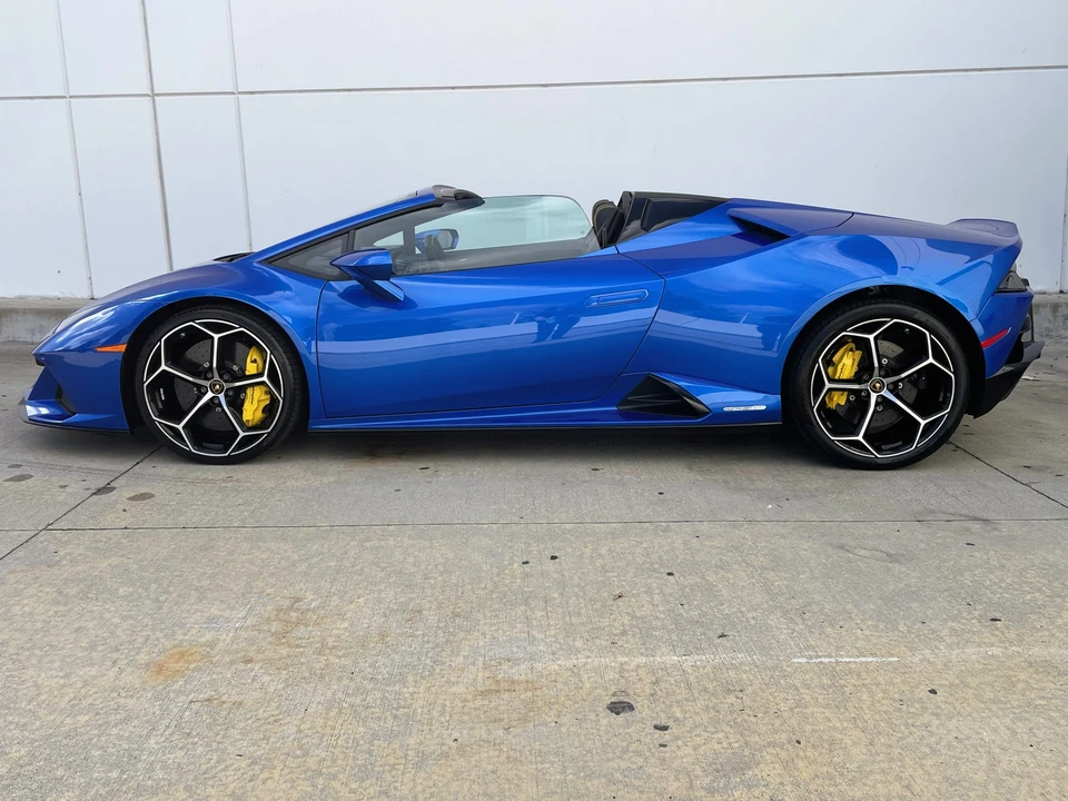 2020 Lamborghini Huracan LP640-4 EVO - Image 13 of 31