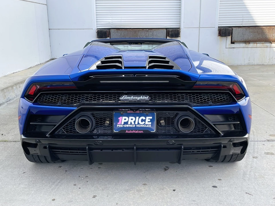 2020 Lamborghini Huracan LP640-4 EVO - Image 11 of 31