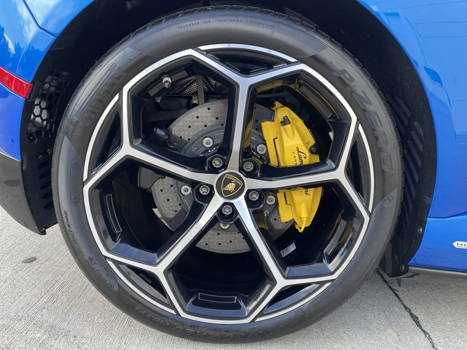 2020 Lamborghini Huracan LP640-4 EVO - Image 19 of 31