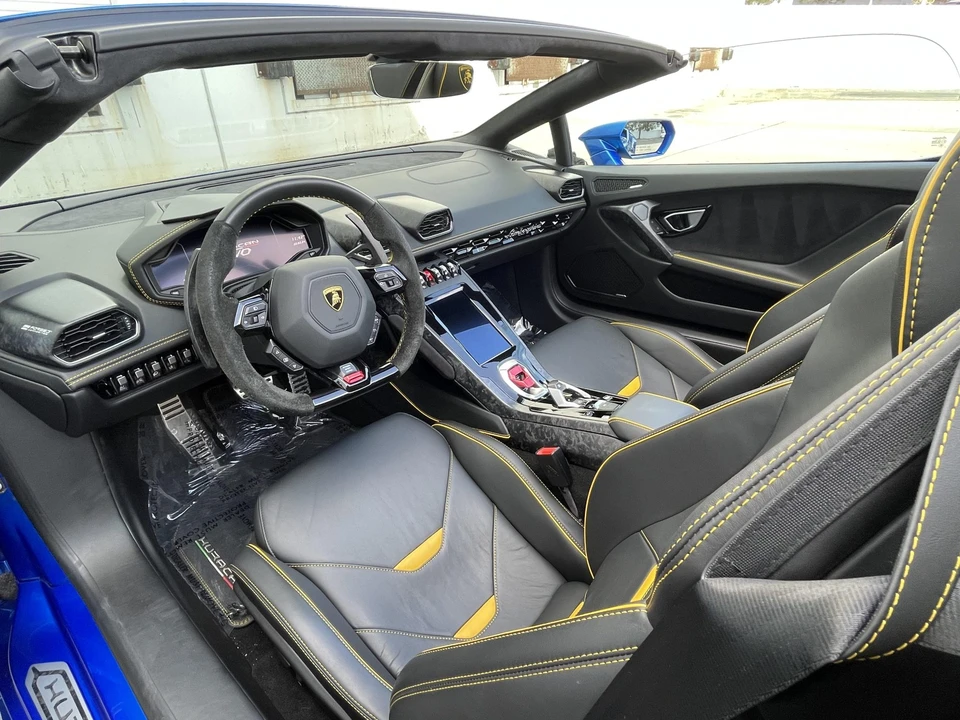 2020 Lamborghini Huracan LP640-4 EVO - Image 23 of 31