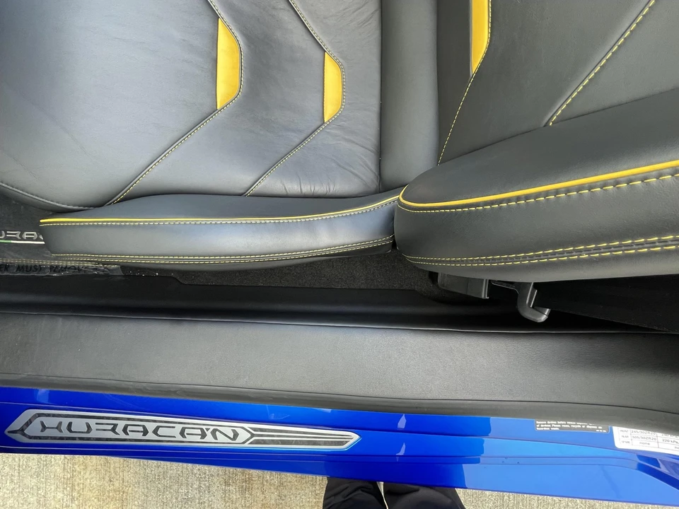 2020 Lamborghini Huracan LP640-4 EVO - Image 24 of 31