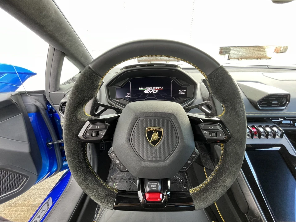 2020 Lamborghini Huracan LP640-4 EVO - Image 30 of 31