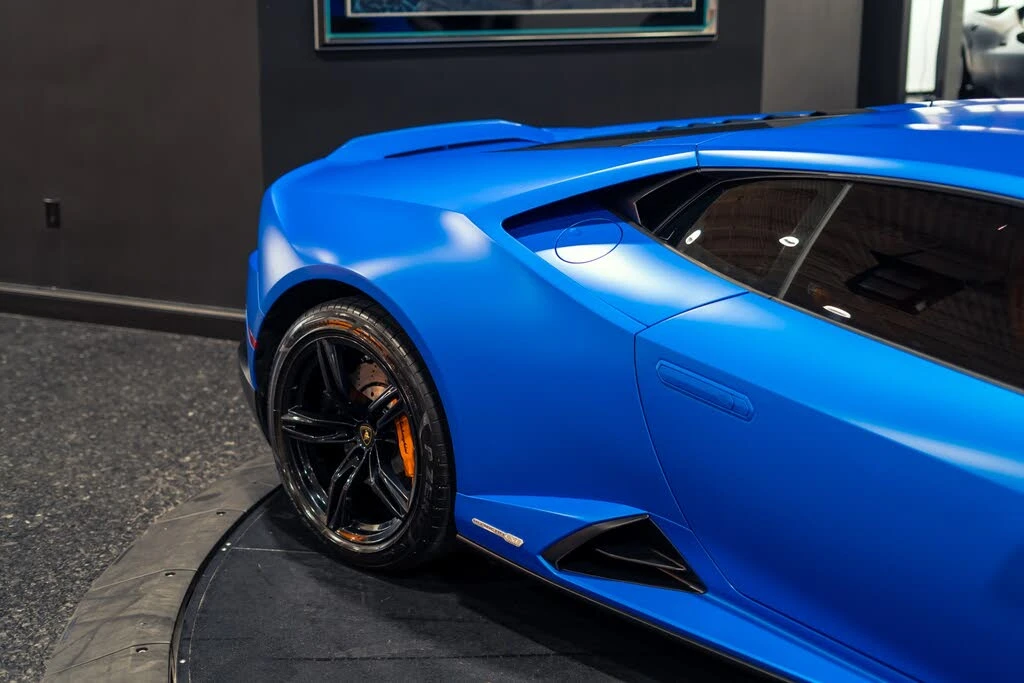 2020 Lamborghini Huracan LP610-2 EVO - Image 3 of 31