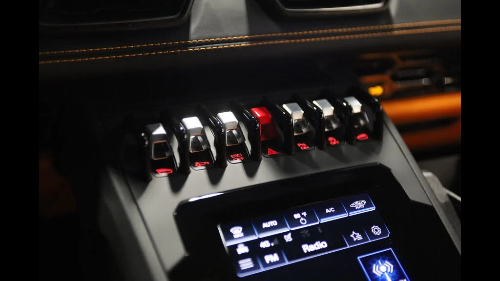 2020 Lamborghini Huracan LP610-2 EVO - Image 28 of 31