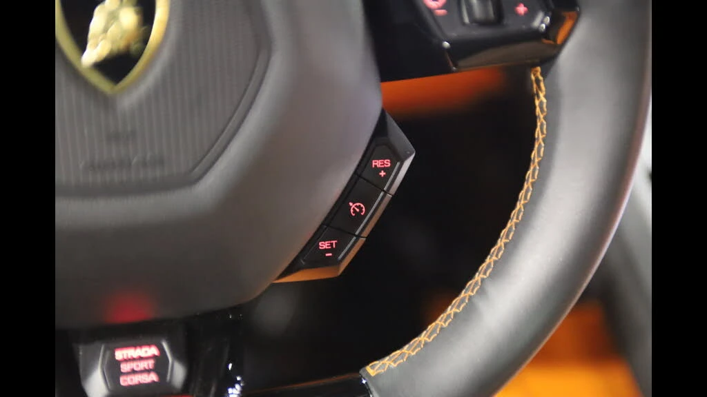 2020 Lamborghini Huracan LP610-2 EVO - Image 25 of 31