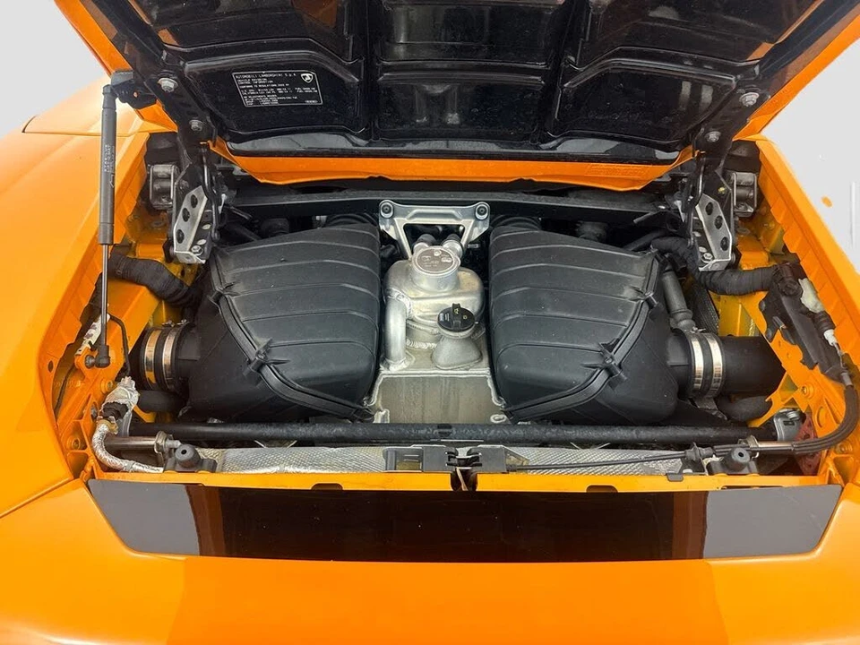 2020 Lamborghini Huracan LP610-2 EVO - Image 30 of 31