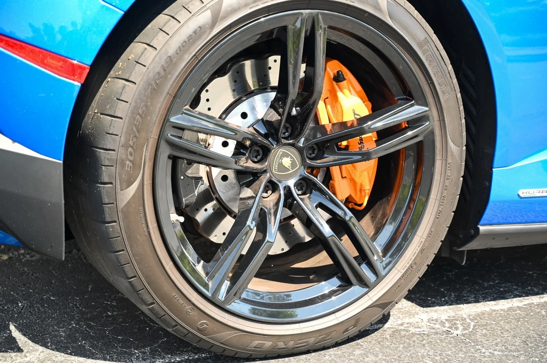 2020 Lamborghini Huracan LP610-2 EVO - Image 10 of 12