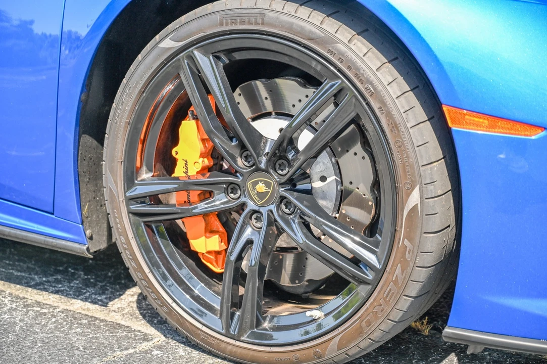 2020 Lamborghini Huracan LP610-2 EVO - Image 5 of 12