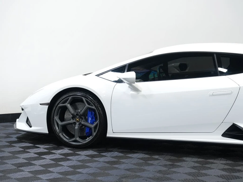 2020 Lamborghini Huracan LP640-4 EVO - Image 20 of 31