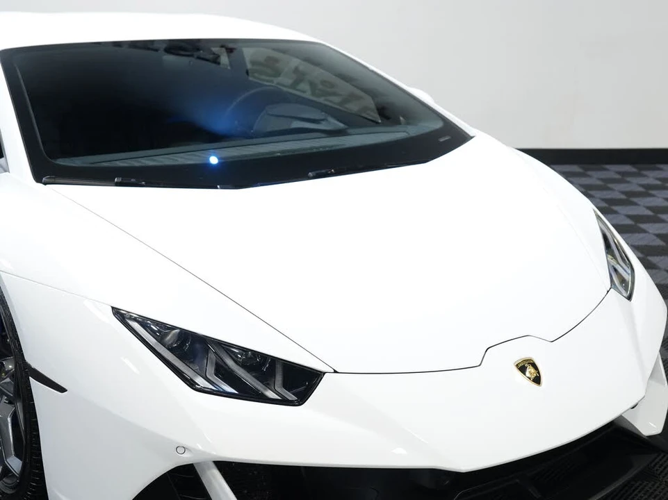 2020 Lamborghini Huracan LP640-4 EVO - Image 12 of 31